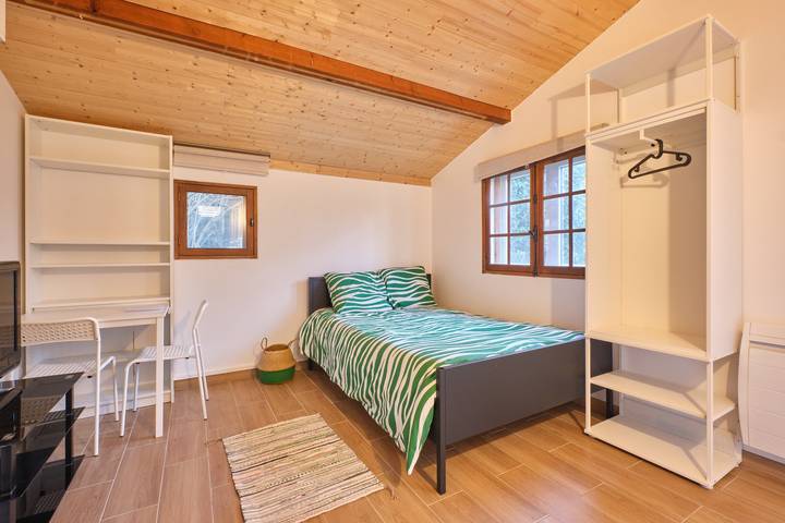 Estudio entero, Cabana «Cabane Grenobloise Cosy» con jardín compartido in Eybens, Isère