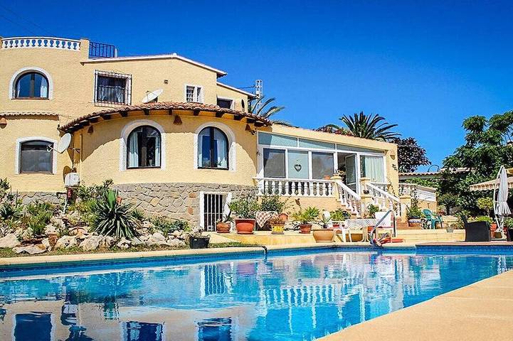 Ferienhaus für 9 Personen, mit Garten