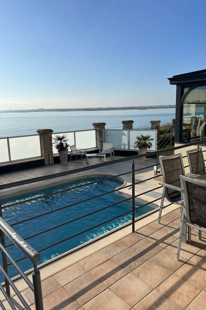 Location de vacances pour 6 personnes, avec jardin et piscine à Plounéour-Trez - 4