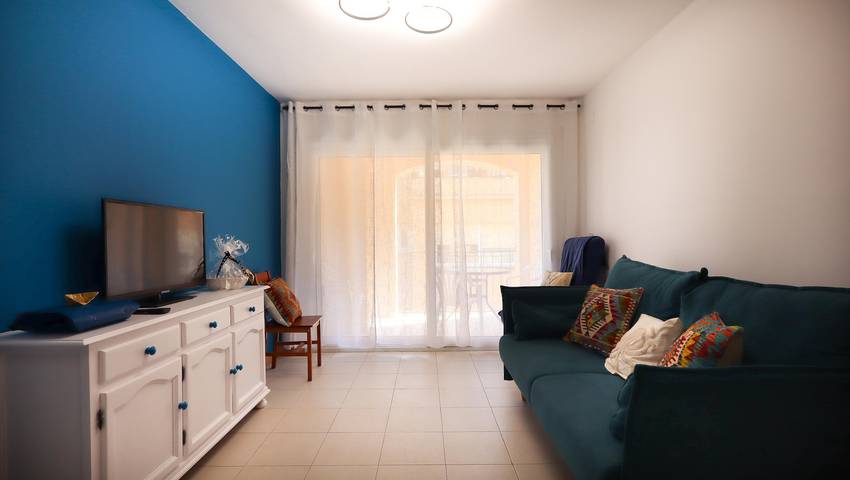 Entire apartment, Apt. Pau Casals 2 hab - Piscina - Llançà in Platja del Port (Llanca), Llanca