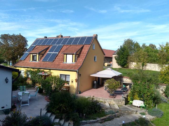 Ferienwohnung für 6 Personen, mit Terrasse und Garten
