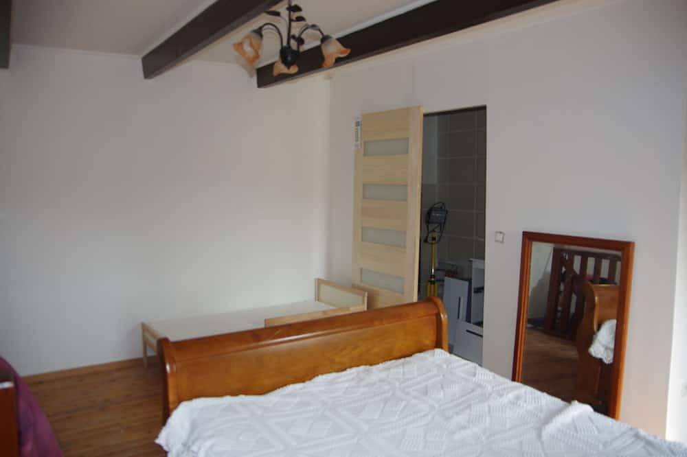 Appartement entier, Loue pour vacances T2 neuf 2015, entièrement équipé dans campagne trés belle vue in Aubenas, Ardèche