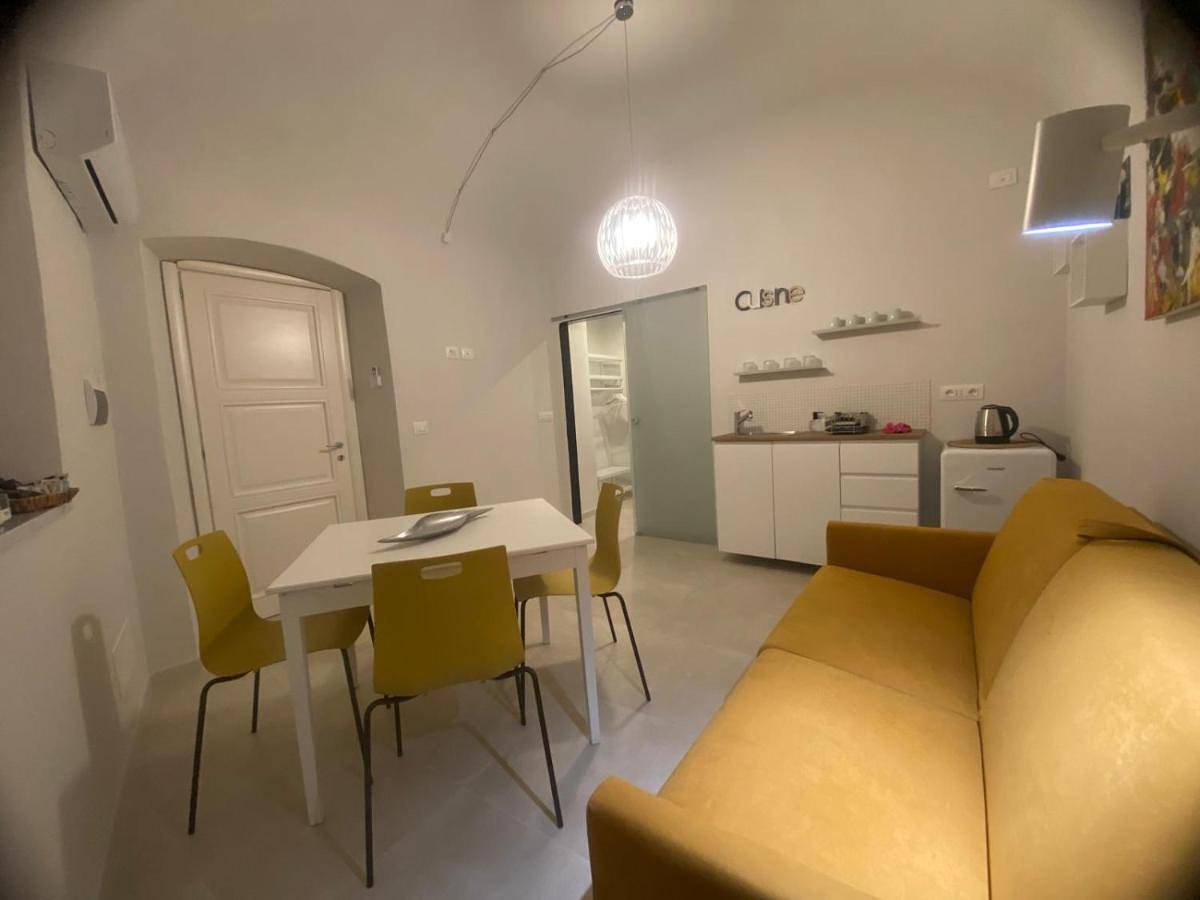 Torrione Stella Rooms in Sarzana, Parco Naturale Regionale di Montemarcello-Magra-Vara
