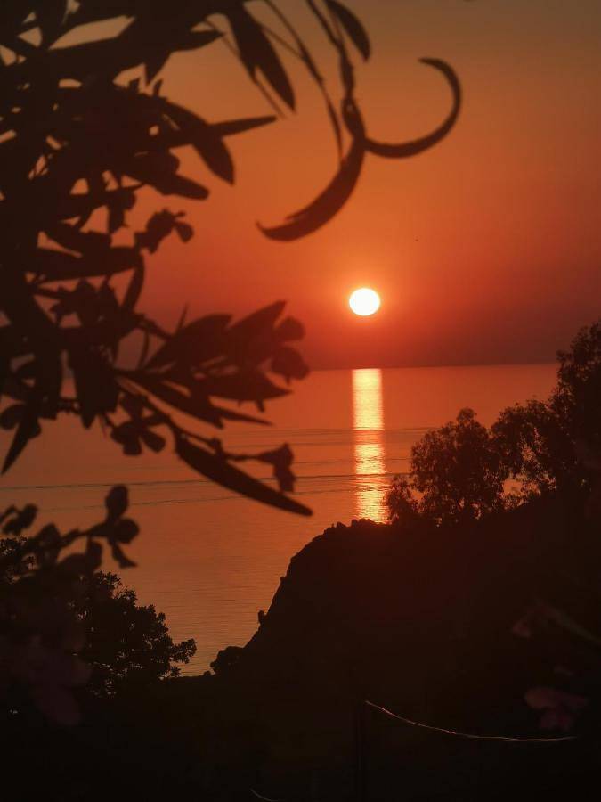 Ferienwohnung für 4 Personen, mit Garten und Ausblick sowie Pool, kinderfreundlich in Petra (Griechenland) - 2