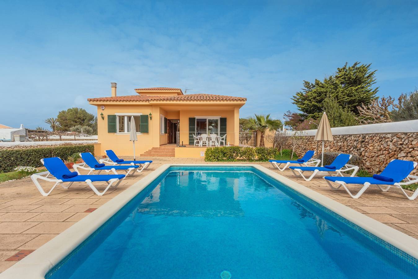 Chalet Villa Francisca cerca del mar con piscina privada Wi-Fi in Sa Caleta (Menorca), Ciudadela