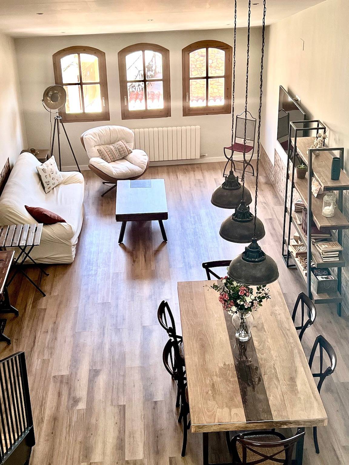 Geheel appartement, Loft La Conca – industrieel design, charmante en comfortabele landelijke ontsnapping in L'Espluga de Francolí, Tarragona Provincie