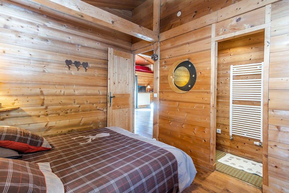 Promo 20% del 24 al 31/08 chalet con jacuzzi ubicado a 3 kms de la Clusaz in Saint-Jean-de-Sixt, Región de Annecy
