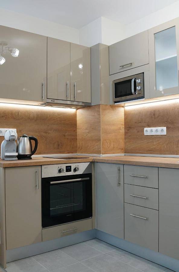 Ferienwohnung für 4 Personen, mit Ausblick und Balkon, kinderfreundlich in Varna