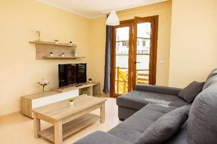 Apartamento de vacaciones para 5 personas, con piscina y jardín - 1