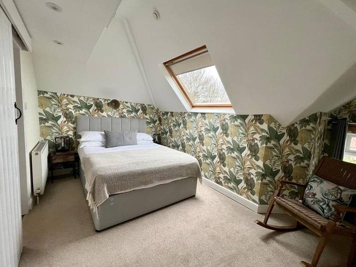 Chambre d’hôte pour 2 personnes, avec piscine ainsi que vue et jardin, animaux acceptés à Torquay - 2