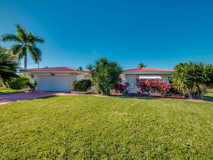 In Caloosahatchee mit Privatem Pool in Cape Coral, Southwest Florida