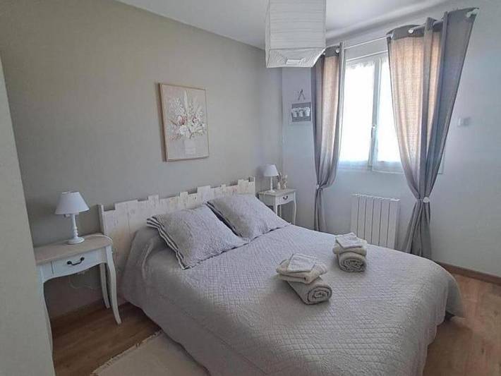 Location de vacances pour 4 personnes, avec piscine ainsi que terrasse et jardin à Saint-Aulaye - 4