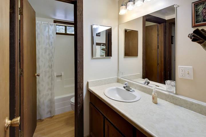 Cottage for 6 people, with terrace by Lake Tahoe