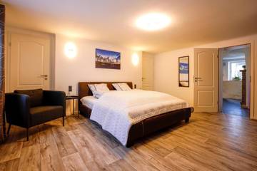 Chambre d’hôte pour 2 personnes, avec jacuzzi ainsi que terrasse et sauna à Raeren