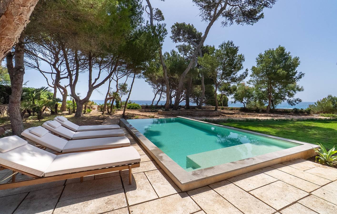 Apartment mit Meerblick, Pool, Terrasse und AC, 1,5 km zum Strand in Son Moll, Capdepera