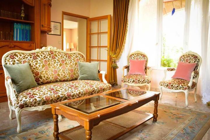 Location de vacances pour 18 personnes, avec jardin et vue ainsi que piscine et balcon à Langoëlan - 3