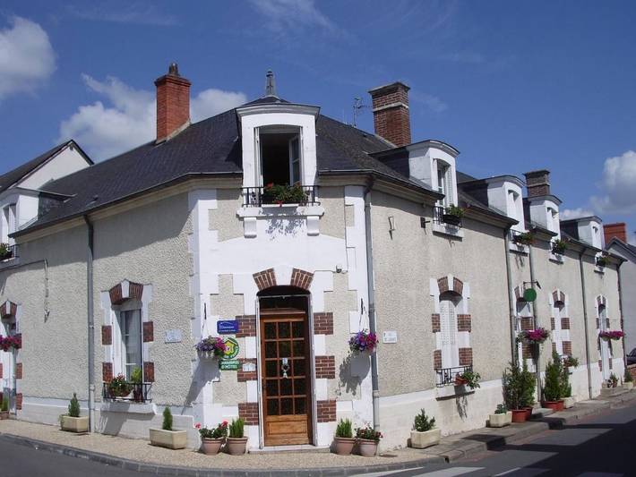 Cottage pour 2 personnes, avec terrasse à Plaimpied-Givaudins