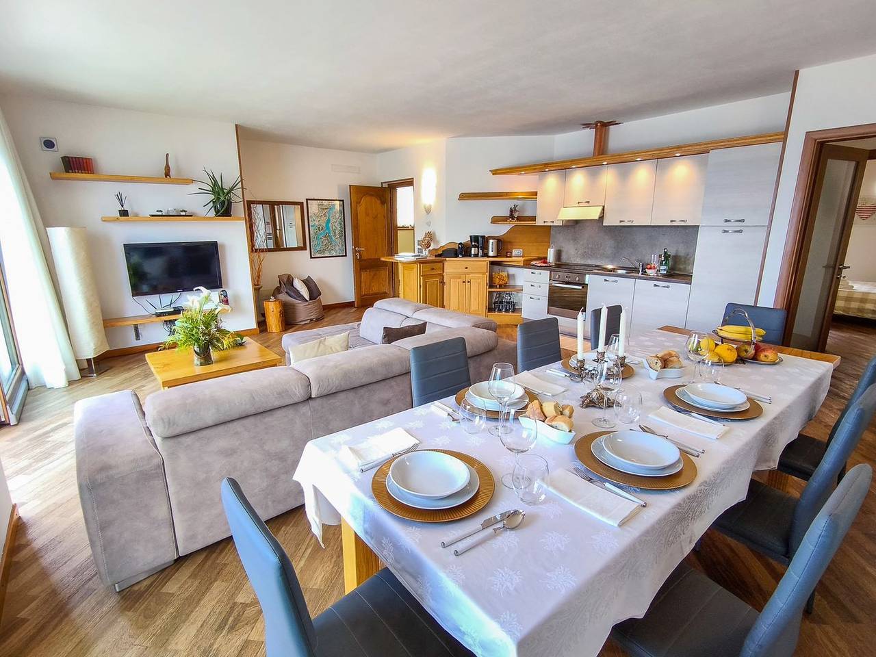 Ganze Wohnung, Torretta Ferienwohnung mit Dachterrasse in Stazzona, Stazzona und Umgebung