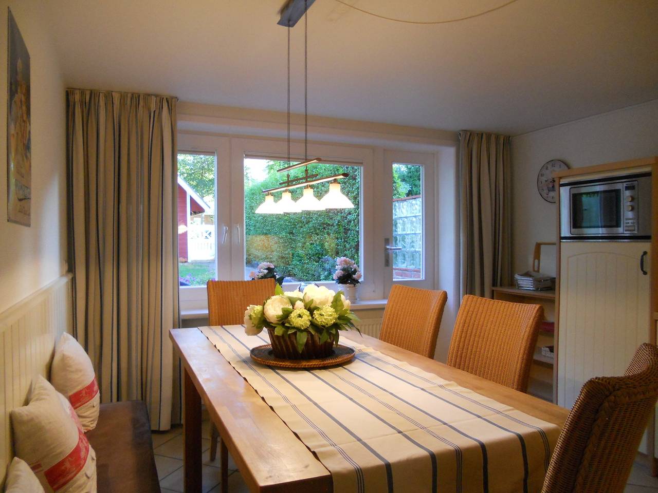 Strandkorb, Olhörnweg in Wyk auf Föhr (Stadt), Wyk auf Föhr