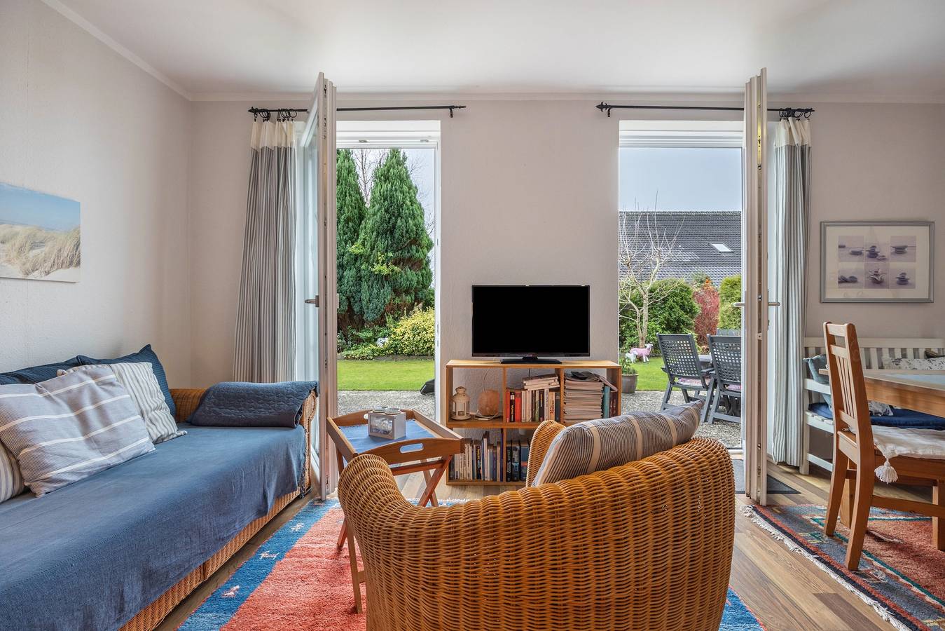 Apartamento entero, Apartamento 'Haus Erika' con terraza compartida, jardín compartido y Wi-Fi in Brunsbüttel, Canal de Kiel