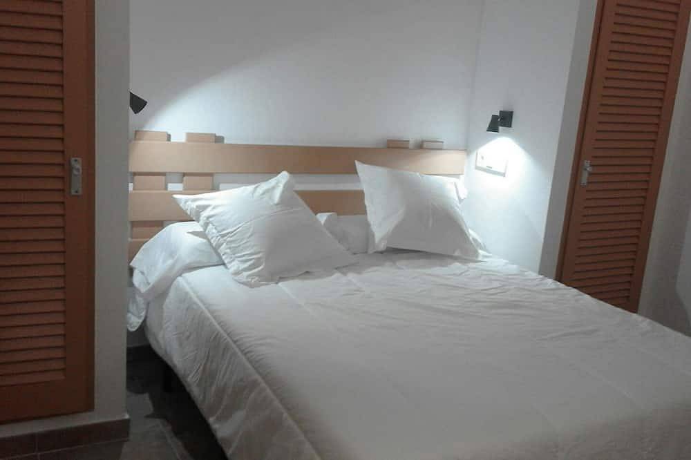 Apartamento entero, Bonito Apartamento con maravillosas vistas a mar in La Savina, Formentera