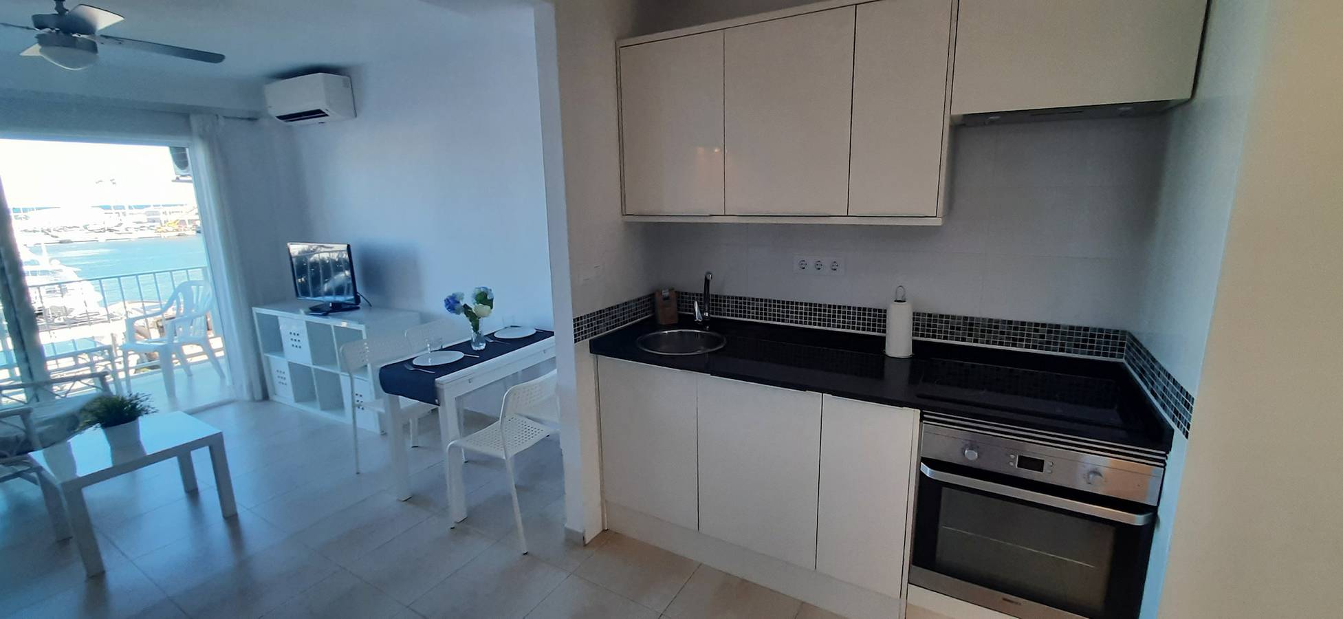 Appartement entier, Anacasa Appartement Explanada Cervantes Puerto Ap1102  in Vieille ville de Denia, Dénia