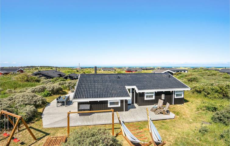 Ferieudlejning for 11 personer, med Jacuzzi og Terrasse samt Sauna i Nørlev Strand