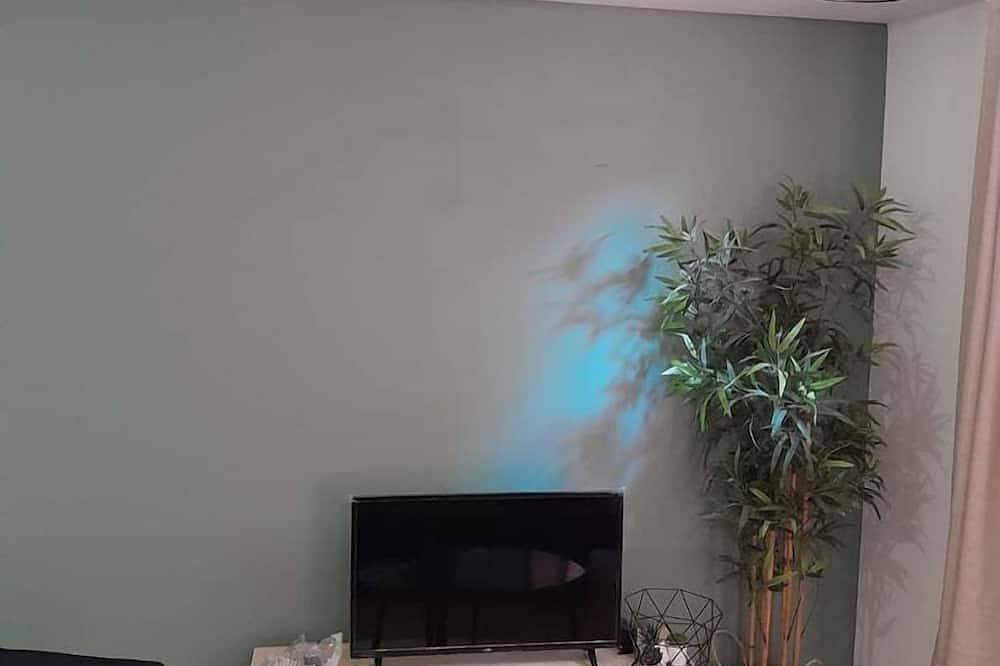 Entire apartment, Le Coucou-studio near train station in Saint-Brieuc, Côte de Goëlo