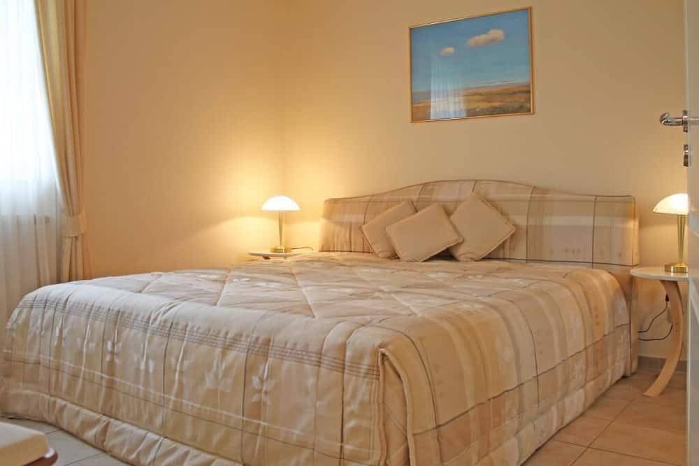 Ganze Wohnung, Exklusive ruhige Ferienwohnung für 4 Personen mit Panoramablick auf die Ostsee in Barendorf, Dassow
