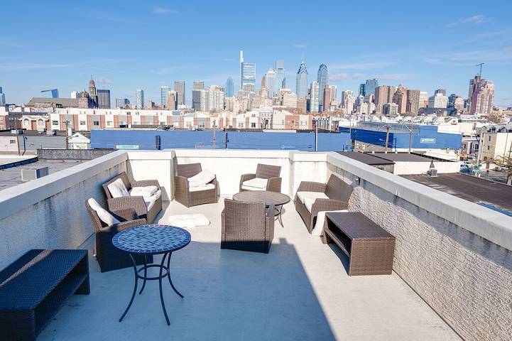 Vacation house for 12 people, with terrace in Philadelphia