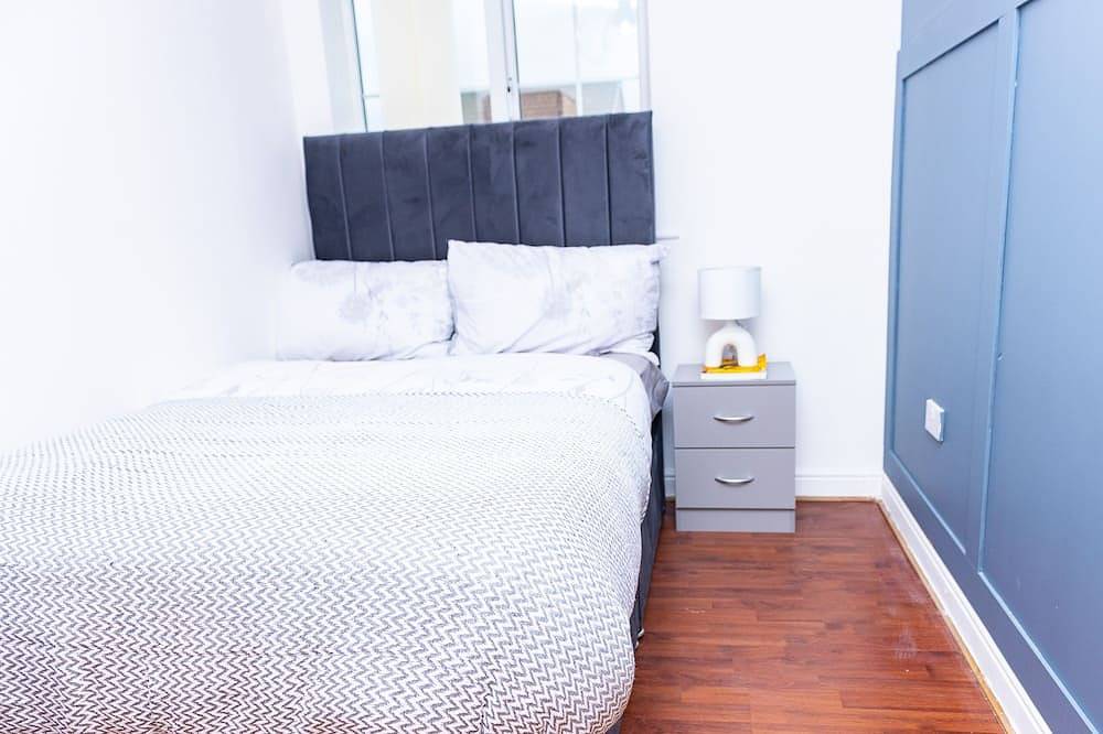 Spacious and Beautiful 4bed house 10mins from Manchester City center  in Manchester, Greater Manchester