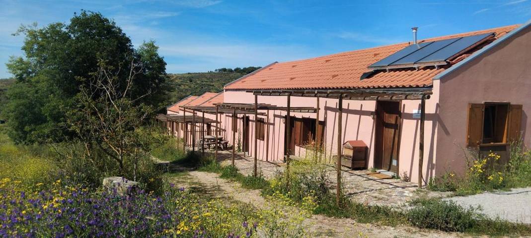 Albergue para 2 personas, con Terraza además de Jardín y Vistas en Parque Natural del Tajo Internacional - 2