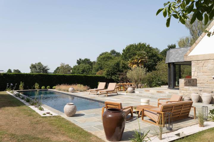 Location de vacances pour 10 personnes, avec jardin ainsi que terrasse et piscine à Saint-Briac-sur-Mer - 2