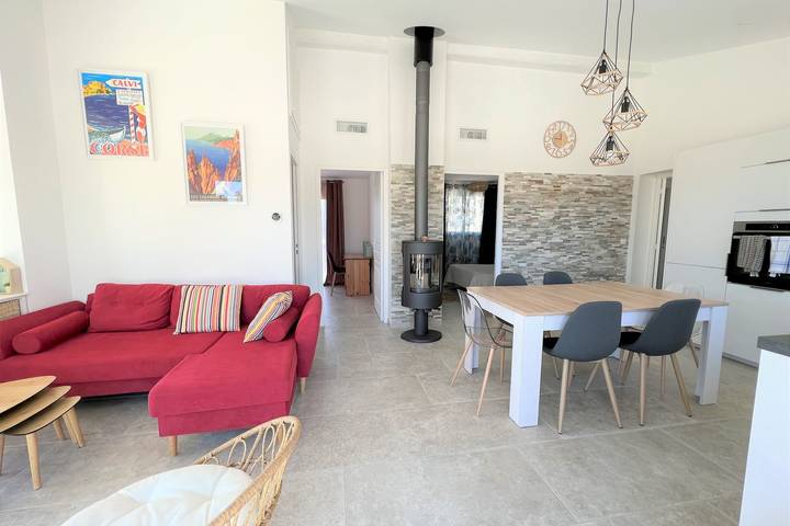 Location de vacances pour 6 personnes, avec jacuzzi ainsi que jardin et terrasse à Zonza - 2