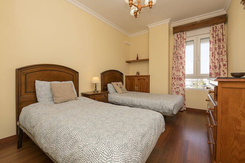 El Trebol  - Fantástico apartamento con piscina, comunitaria y Wifi Gratis in Valdelagrana, El Puerto de Santa María
