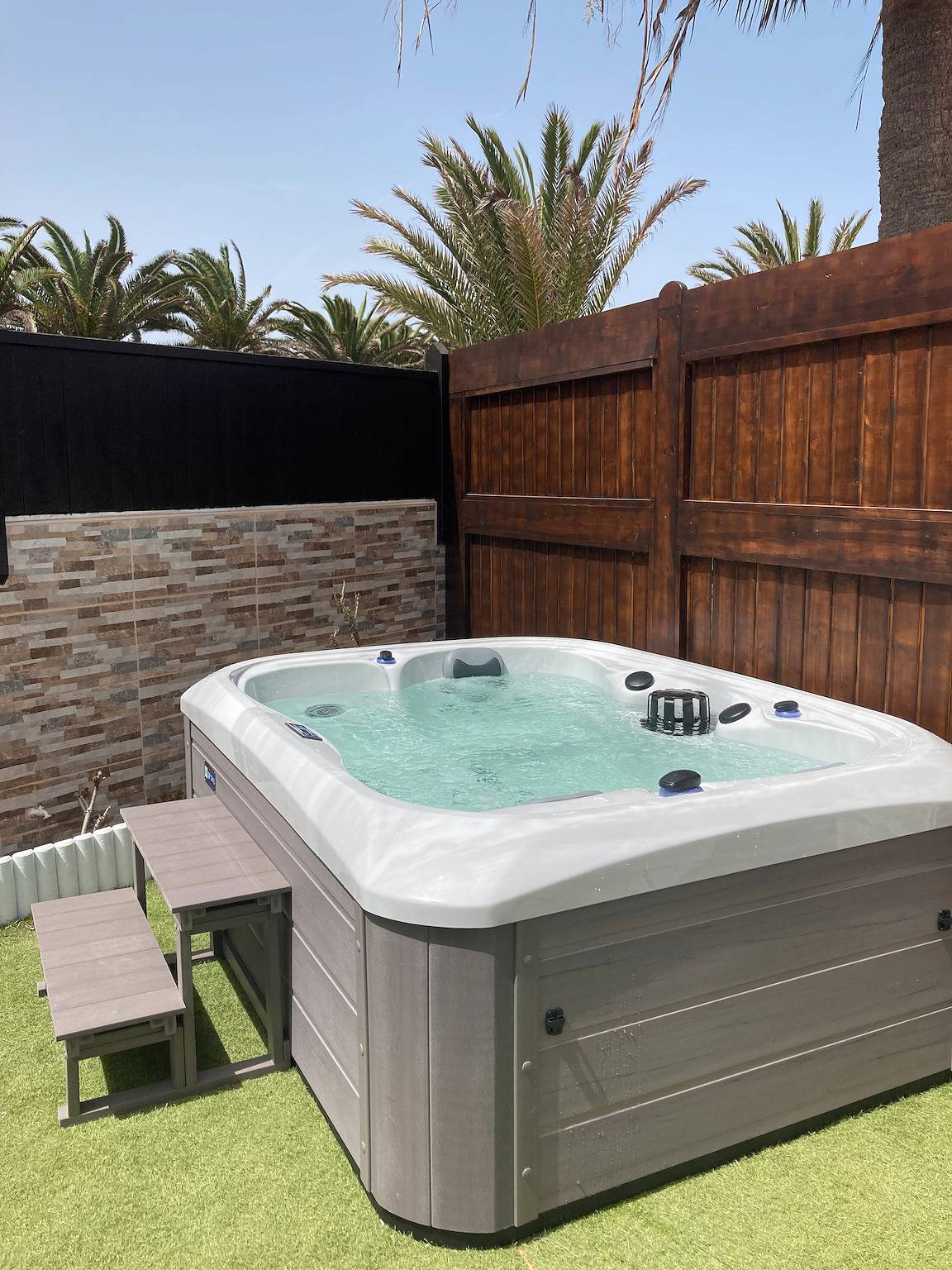 Casa Grisu Corralejo – Vistas al mar, sol y jacuzzi: el máximo descanso in Corralejo, La Oliva