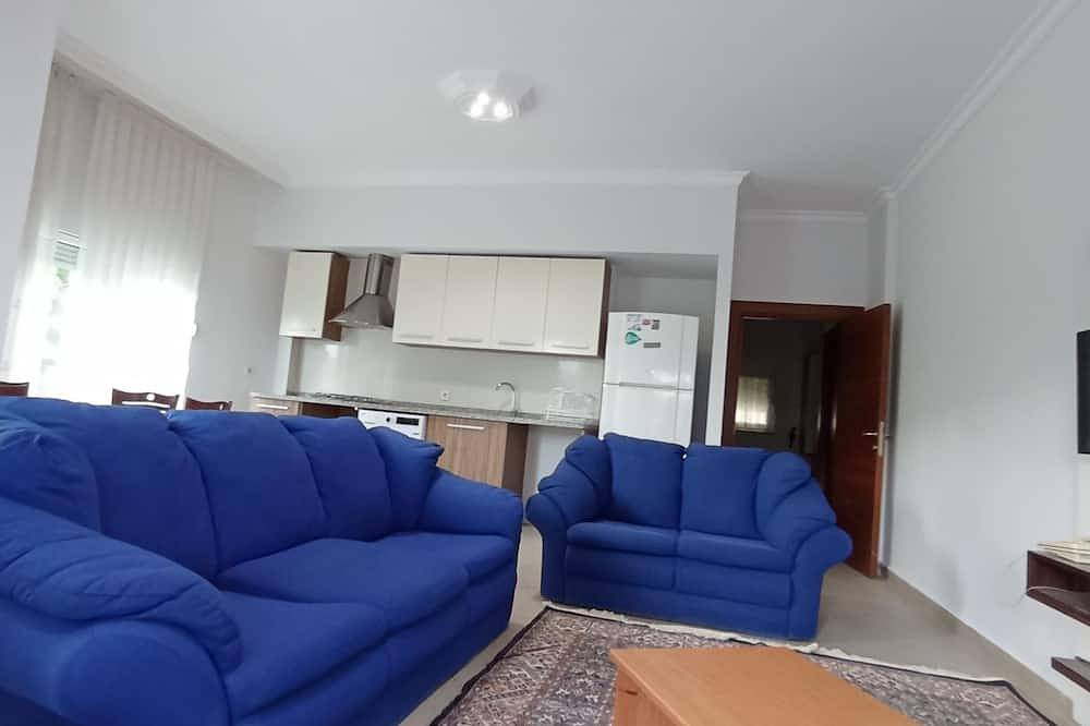 Entire apartment, In Antalya, a family-friendly apartment with terrace near the sea in Antalya, Antalya Province