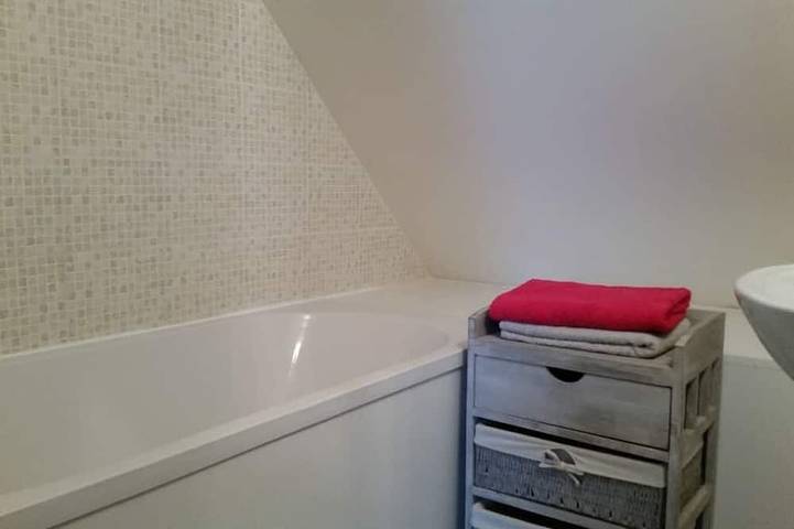 Appartement entier, F2 dans un calme absolu in Dives-sur-Mer, Région de Lisieux