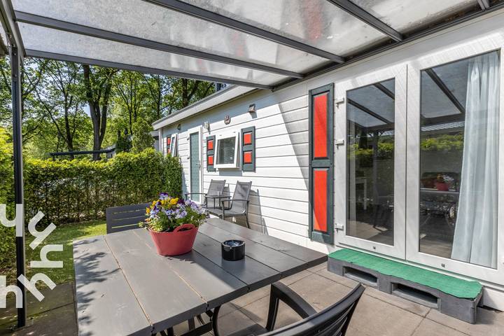 Lodge voor 2 personen, with Whirlpool and Terras as well as Tuin and Sauna op de Veluwe