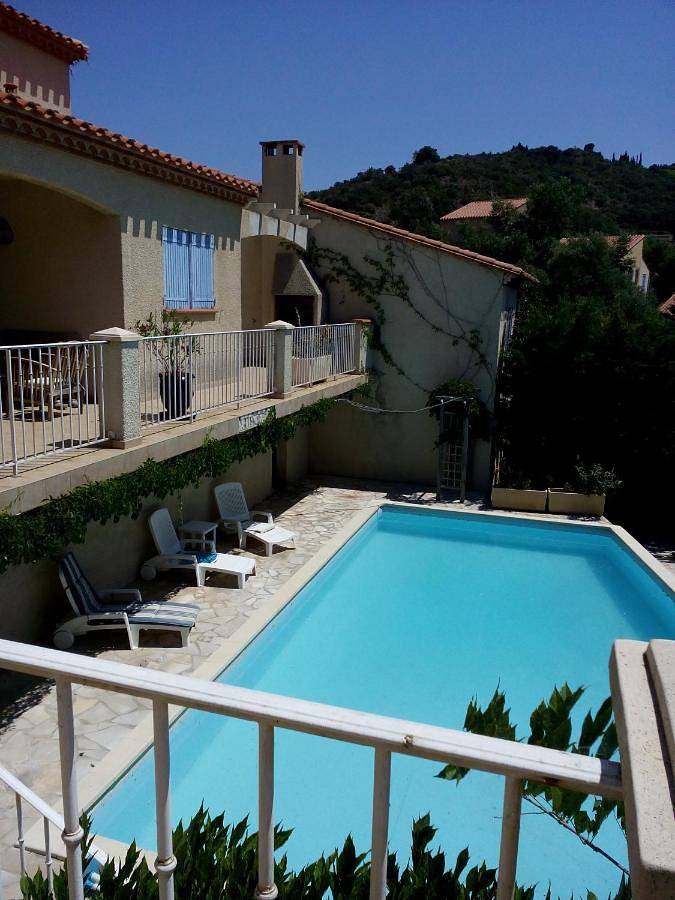 Villa pour 17 personnes, avec Terrasse et Jardin ainsi que Piscine et Vue à Banyuls-sur-Mer