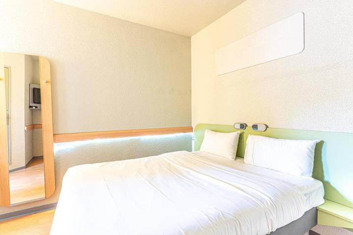 Hôtel pour 2 personnes, avec terrasse et jardin à Cléon (Seine-Maritime) - 2