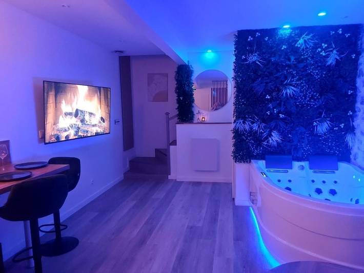 Chalet para 2 personas, con jacuzzi y balcón - 1