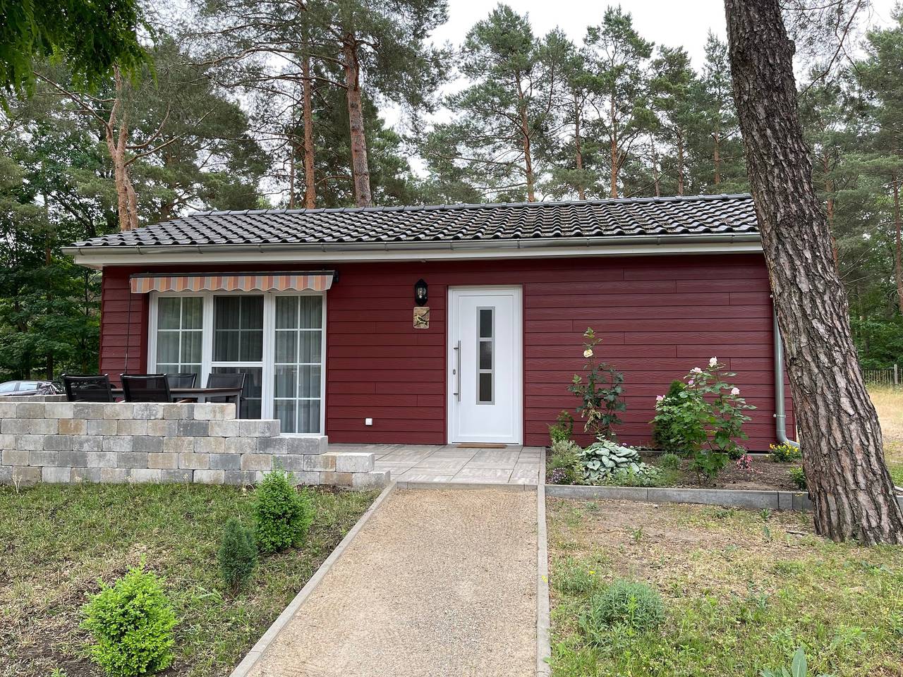Casa de vacaciones "Pirol" con terraza privada, jardín privado y Wi-Fi in Wünsdorf, Zossen