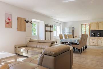 Villa pour 8 Personnes dans Saint-Alban-Auriolles, Ardèche, Photo 1