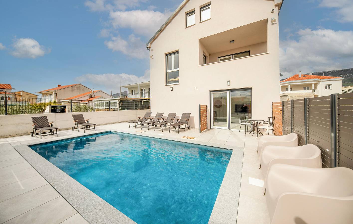 Ganze Ferienwohnung, Ferienwohnung für 4 Personen mit Pool in Kastel Novi, Kaštela