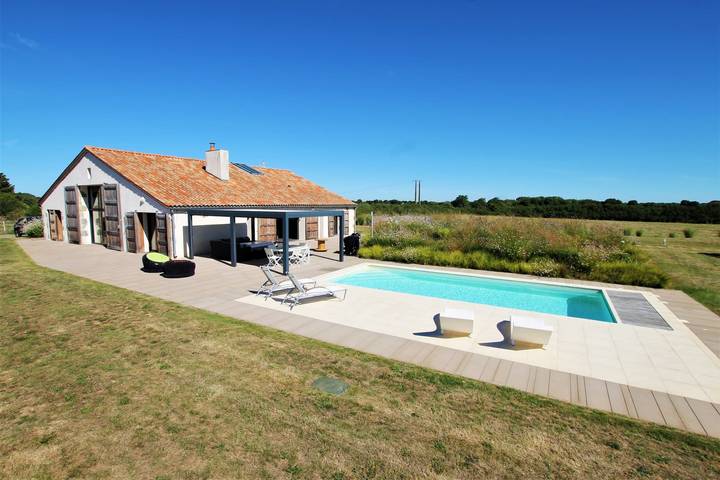 Ferienhaus für 11 Personen, mit Terrasse und Garten sowie Pool