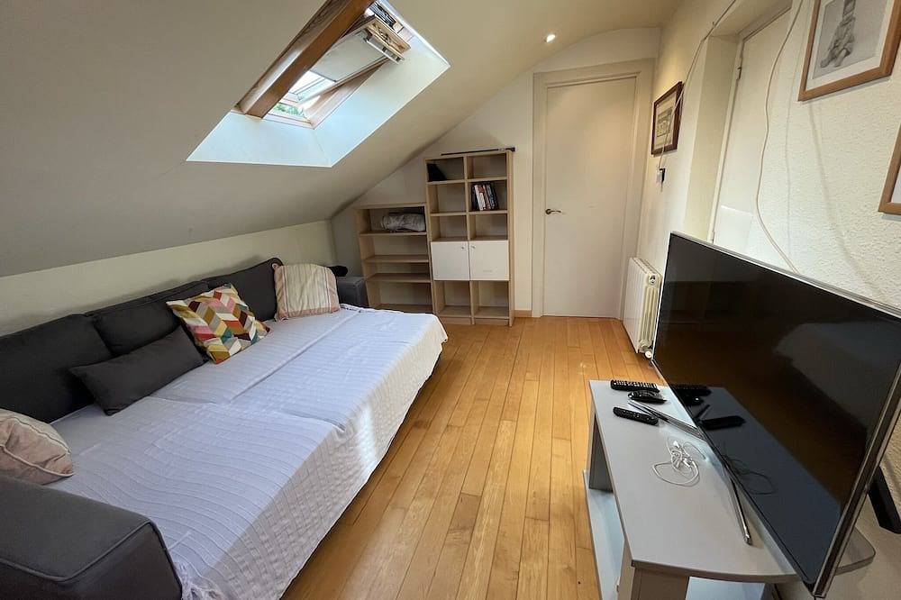 Ganze Wohnung, Duplex 7 Pax Strand Schwimmbad Tennis in Gavà, Baix Llobregat