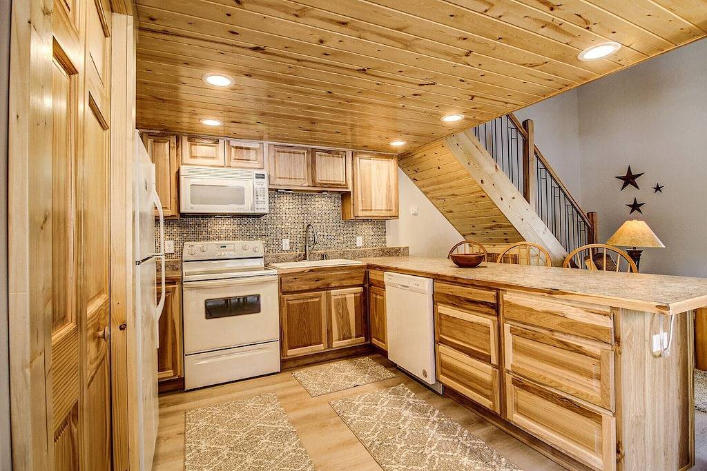 Unplug, Unwind, Relax, Summer is coming - reserve now! in Breezy Point, Crow Wing County