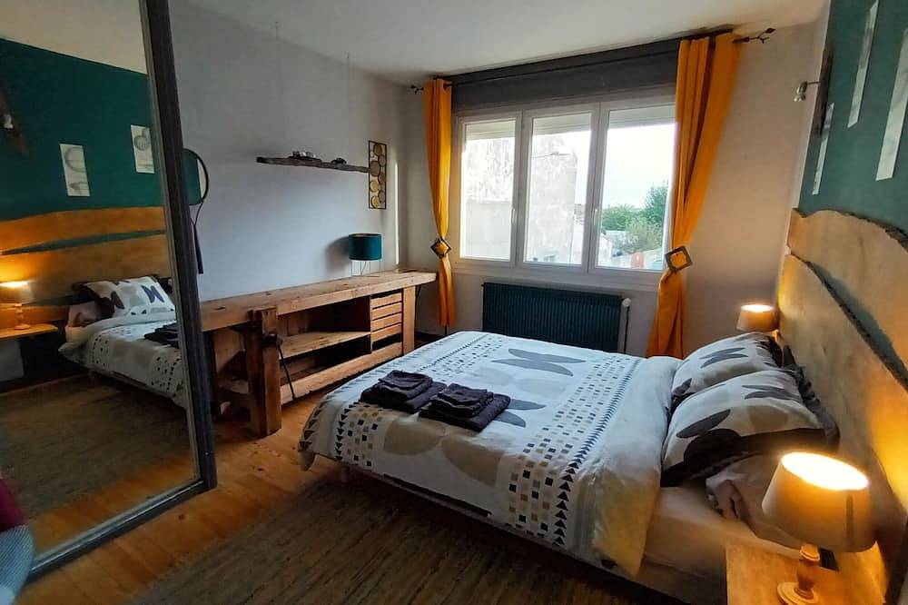 Large family house 300m from the beach Blériot-Plage, Sangatte - France in Sangatte, Calais region