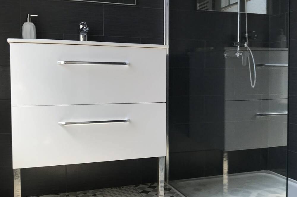 Appartement entier, Bel Appartement F4 Lumineux Ensoleillé avec Grande Terrasse in Perpignan, Côte d'Améthyste
